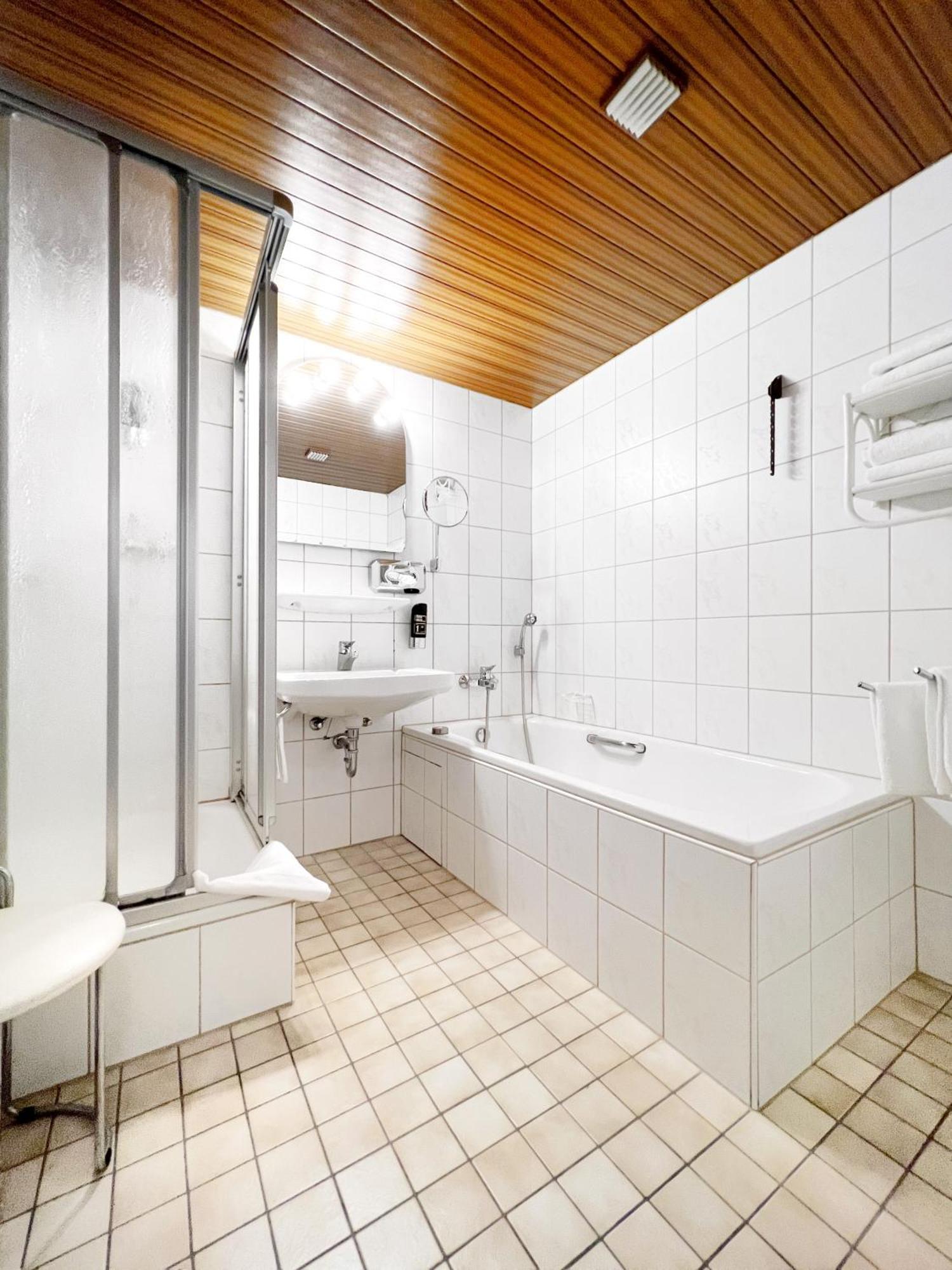 Wagners Hotel Im Fichtelgebirge วาร์เมนชไตนาค ภายนอก รูปภาพ
